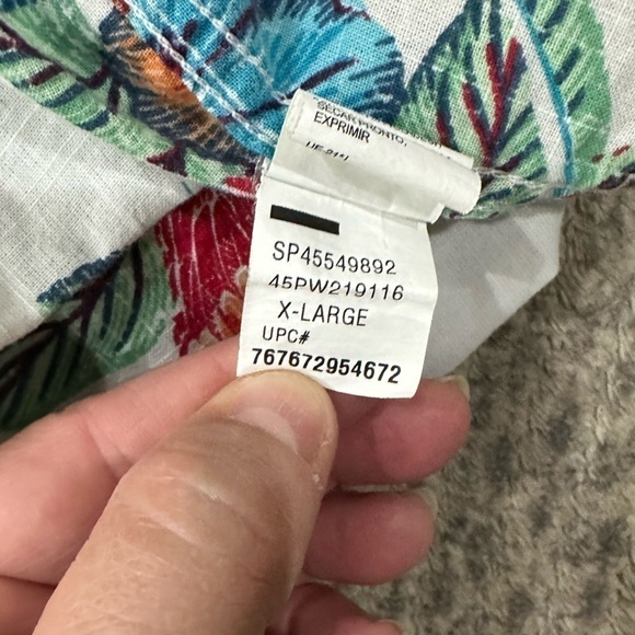 IZOD Men's Short Sleeve Dockside Chambray Patterned Shirt - Picture 10 of 10